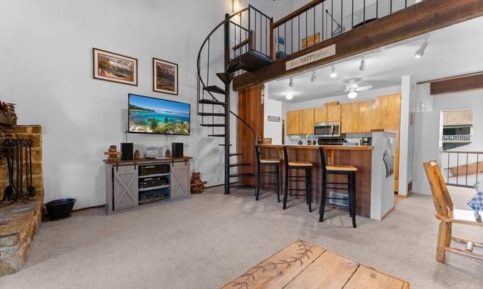 Kings Beach Condo | Retreat Close to Northstar Resort, 2 Decks, Streaming TV & Movie Collection