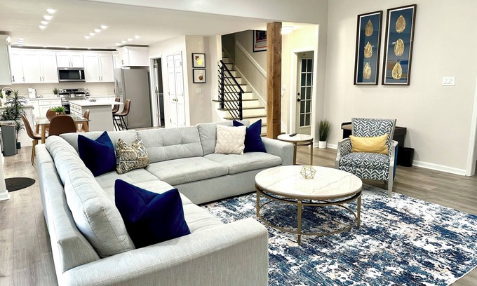 Olive Branch House | Retreat To This 5 Star Hidden Gem in Olive Branch!