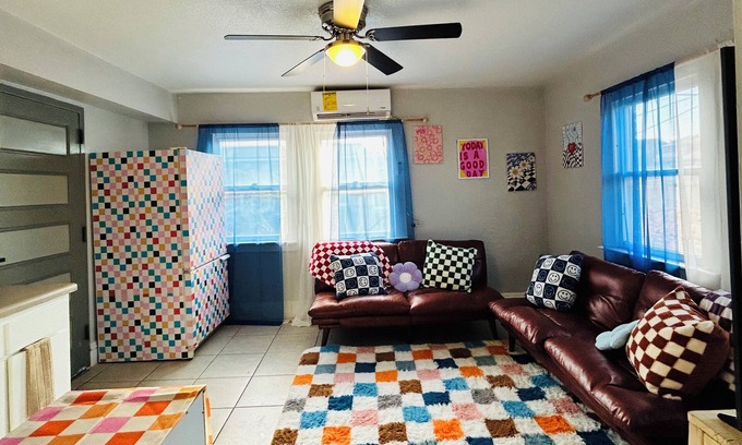 Downtown El Paso Apartment | Retro Apartment in Downtown El Paso