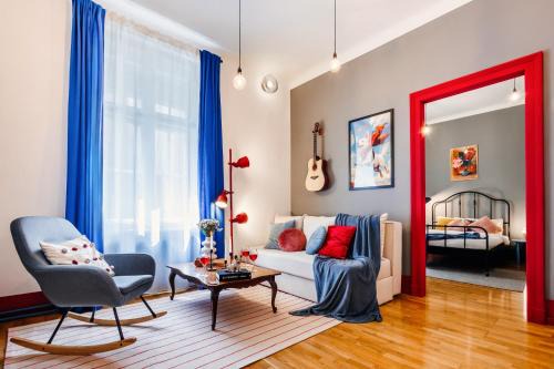 Stari Grad Apartment | Retro Retreat with Air Hockey Old Town Heart