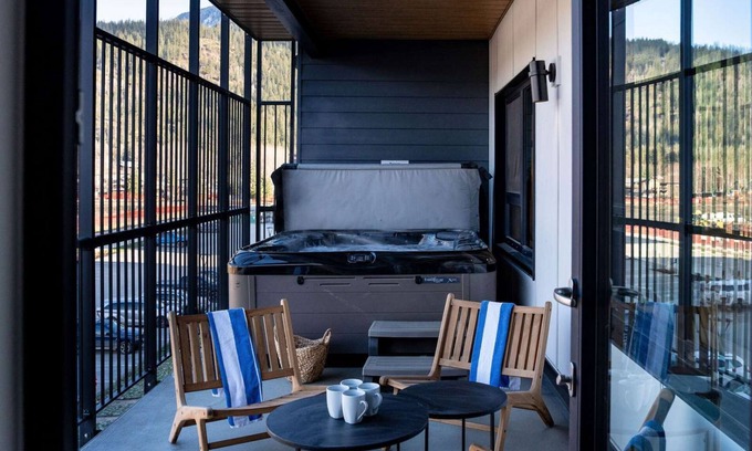 Revelstoke Condo | Revelstoke - Drop In Condo