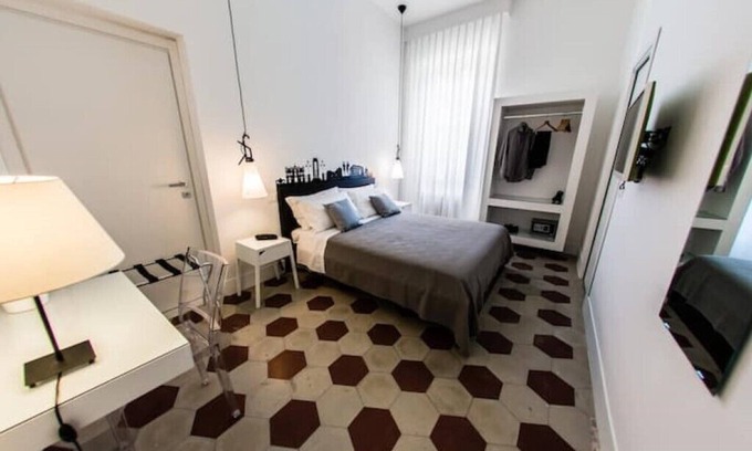 Reggio Calabria Bed & Breakfast | Rhegion B&B - Room with private bathroom