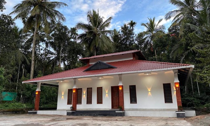 Sulthan Bathery House | Rhythm Holiday Home