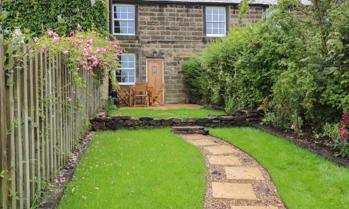 Holestone Moor House | Riber View