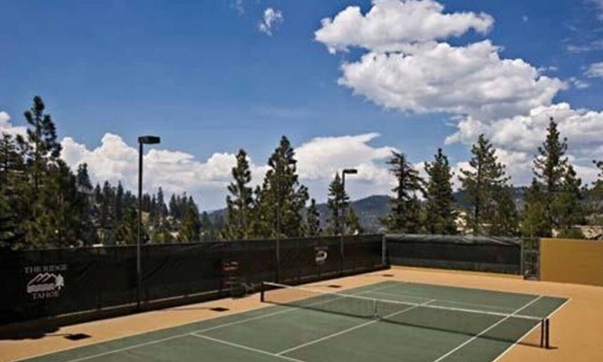 Tahoe Village Apartment | Ridge Tahoe Resort Studio A
