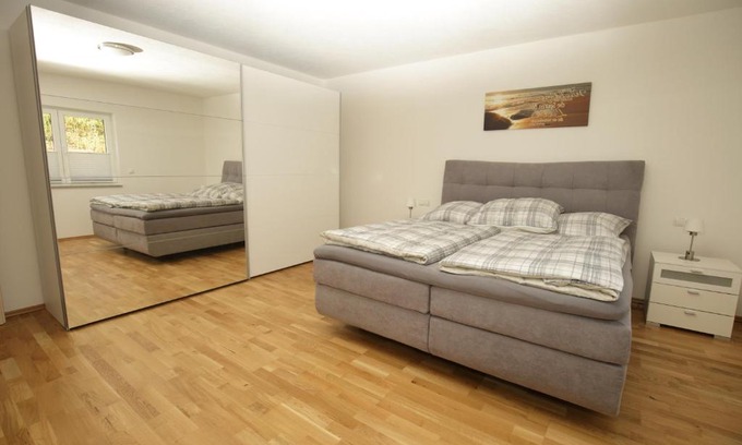 Volkesfeld Apartment | Riethelblick