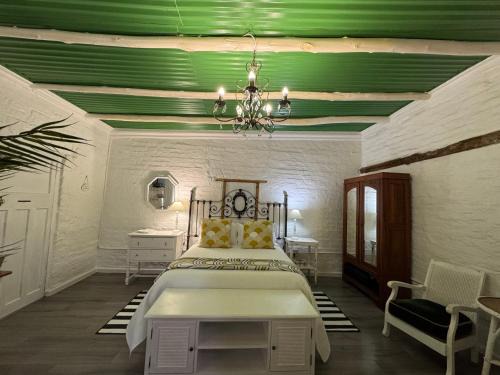 Graaff-Reinet House | Rietjiesbos Self Catering