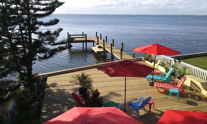 Crescent Beach House | Right on the riverfront with gorgeous sunsets