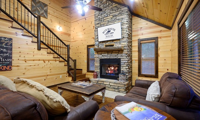 Broken Bow Cabin | Rising Sun formerly Tequila Sunrise! 3 Bdrm; 3 Bath; EV Car Charger(Guests Only)
