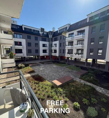 Kecskemet Apartment | Rita Apartman saját parkolóval és erkéllyel