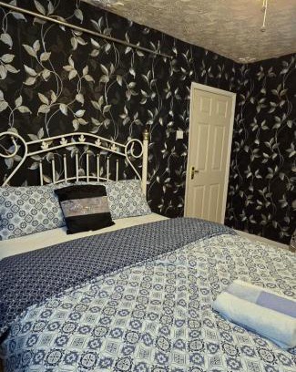 Wigan House | Ritchie Guest House