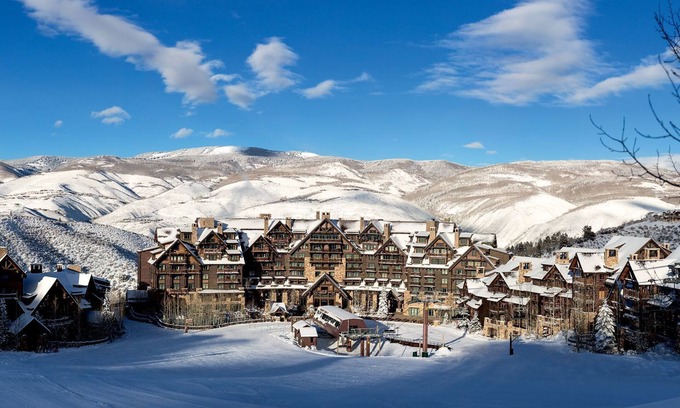 Avon Apartment | Ritz Carlton Bachelor Gulch, Beaver Creek - ski in out!