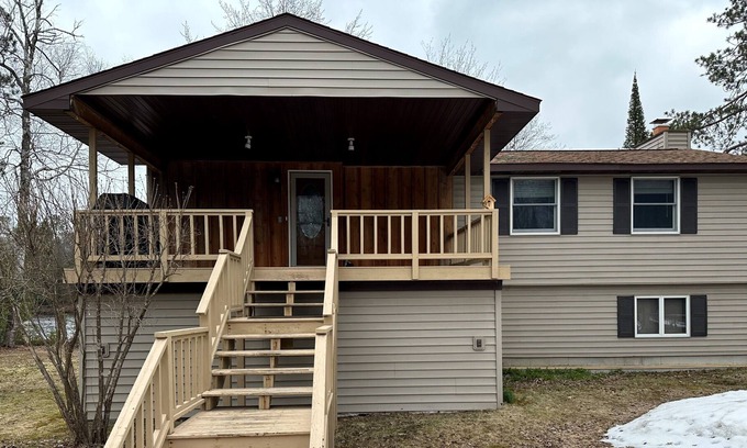 Tomahawk Cottage | River Home on the Jersey Flowage -- Dog Friendly!