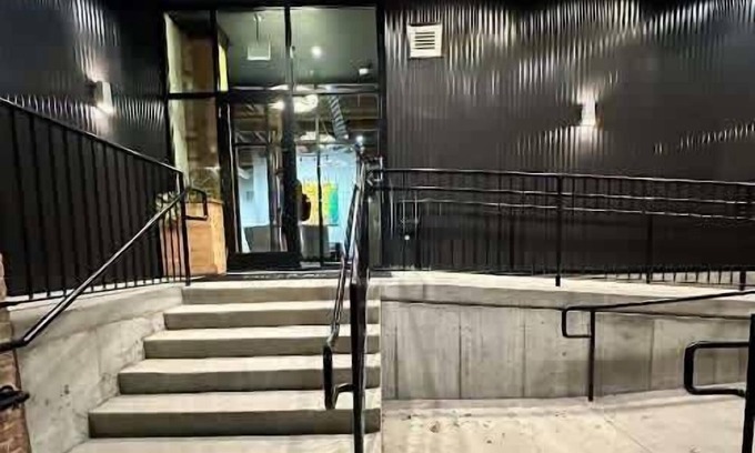 Downtown Chicago Apartment | River North Rooftop With In and Out Parking 5