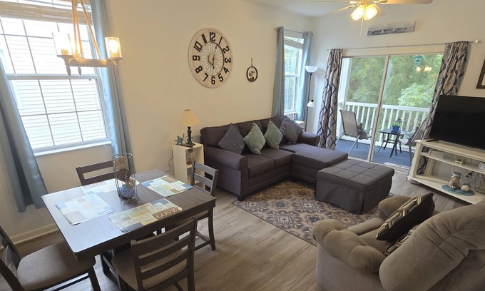 Carolina Forest Condo | River Oaks 1306 condo in resort