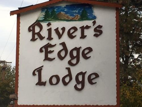 Leavenworth Hotel | River's Edge Lodge