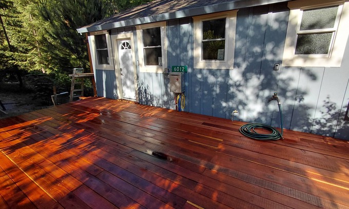 Cazadero Cabin | River side cabin in enchanting Cazadero with WiFi