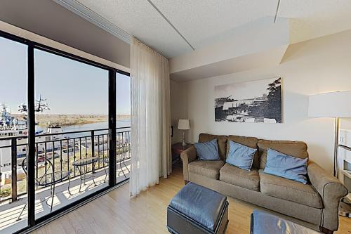 Wilmington Historic District Apartment | River View Condo A