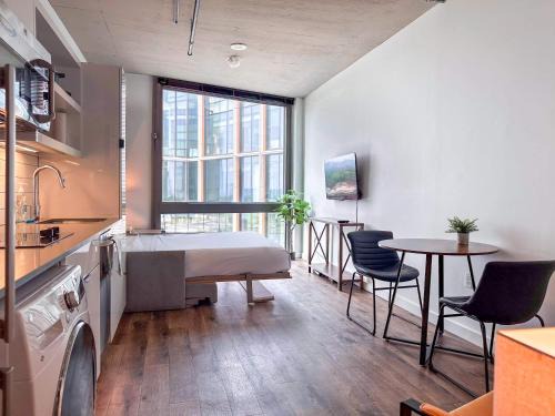 District Wharf Apartment | River View Suite - The Wharf DC by Monthier