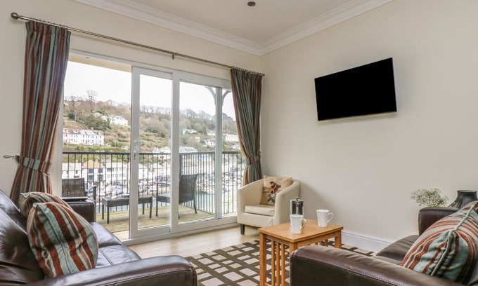 West Looe House | Rivercrest