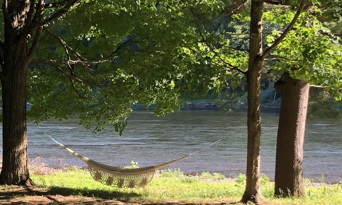 Narrowsburg House | RiverDream offers a waterfront experience in chic Narrowsburg -Walk to town.