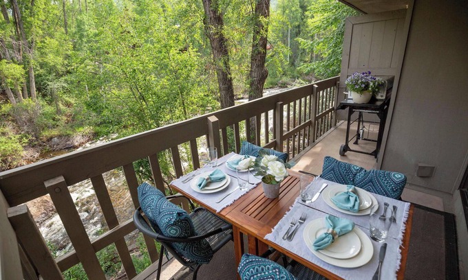Aspen Condo | Riverfront 2 BR - Steps to Gondola & Town!