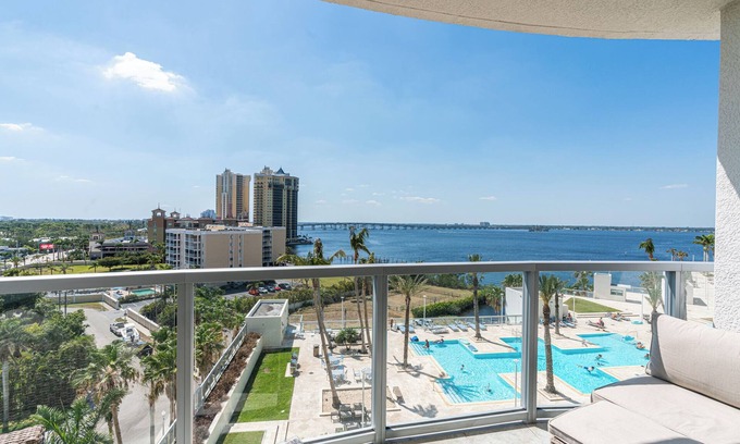 Edgewood Condo | Riverfront, Community Pool/Spa, 8th Floor -3 Bedroom with Den, Highrise Condo!