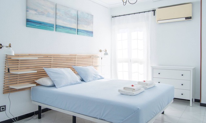 Triana Apartment | Riverside Apartment in Triana
