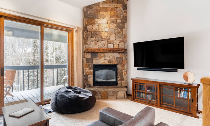 Telluride House | Riverside Condos C202 by AvantStay | Condo Close To Downtown,TownPark & Ski Lift
