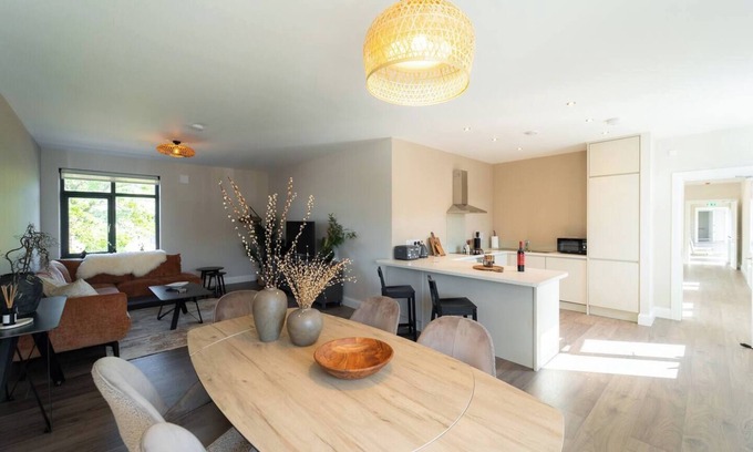 Dingle Apartment | Riverside Dingle - Luxury Apt 2