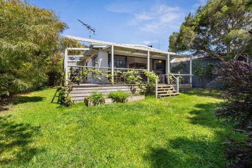 Torquay House | Riverside Hideaway