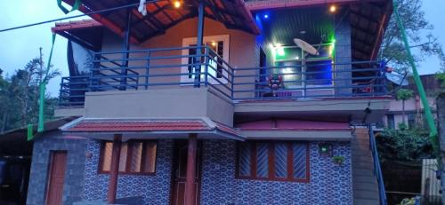 Madikeri House | Riverside view homestay