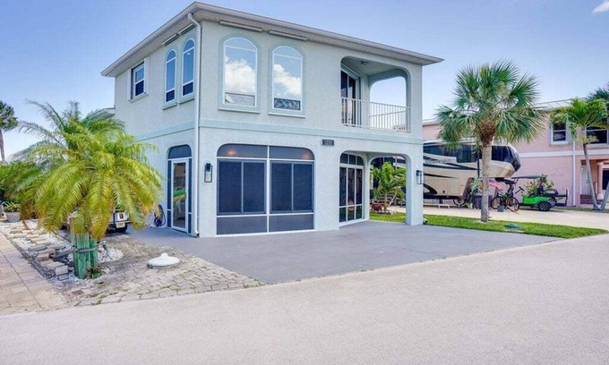 Nettles Island House | Riverview Beautiful remodeled 2 bd 2 bath beach home on Nettles Island