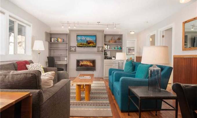 Teton Village Condo | RMR: Gros Ventre A5 Condo in Teton Village