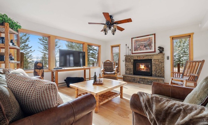 Teton Village House | RMR: Three Bear Tracks Home in Teton Village