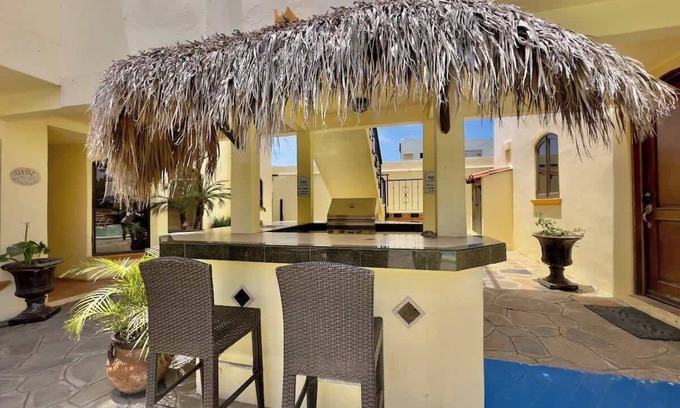 Playas de Rosarito Apartment | Rosarito Puerto Nuevo Surf 1BR casita and pool