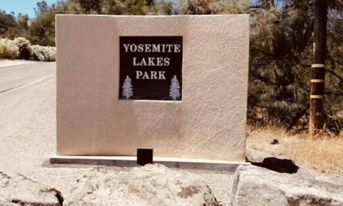 Yosemite Lakes Apartment | “Roaring river”on the out skirts of Yosemite National Park.