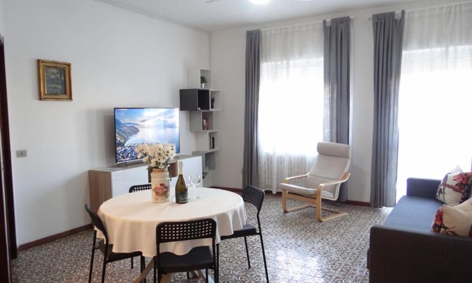 Bellano Apartment | Roberta's House, a few steps from the lake