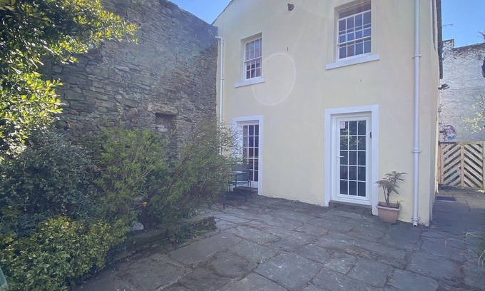 Cockermouth House | Robinson’s Cottage in Cockermouth quiet and central
