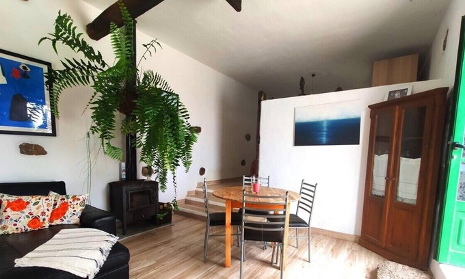 Haria Cottage | Roca redonda, rural and ecological accommodation with sea views