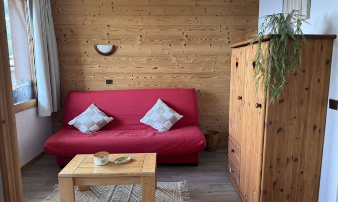 Les Avanchers-Valmorel Apartment | Roche Combe 10 - Cosy studio with a movable partition, with a beautiful view of the valley