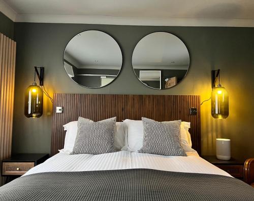 Tavistock Hotel | Rockmount Rooms & Apartment