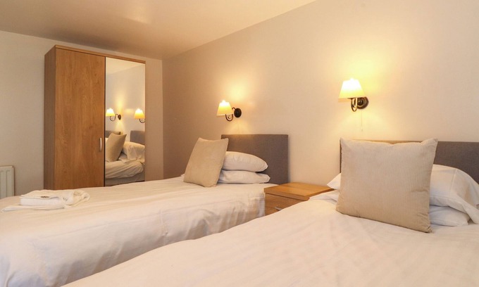 Crook Cottage | ROCKSIDE AT POUND FARM in Kendal