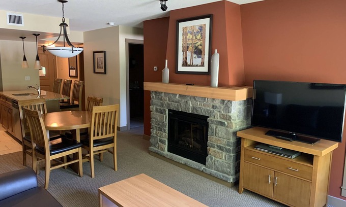 Dead Man's Flats Condo | ★Rocky Mountain Retreat and 5 Min Walk to the Bow
