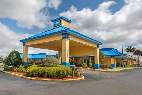 Clermont Hotel | Rodeway Inn Clermont - Minneola - Groveland - Leeseburg