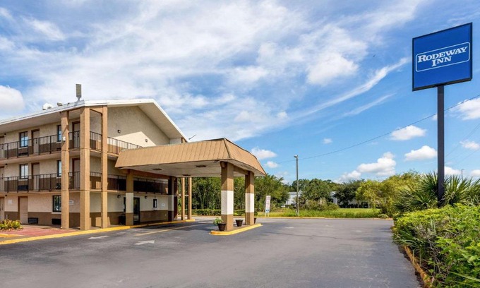 Tampa Hotel | Rodeway Inn Fairgrounds-Casino