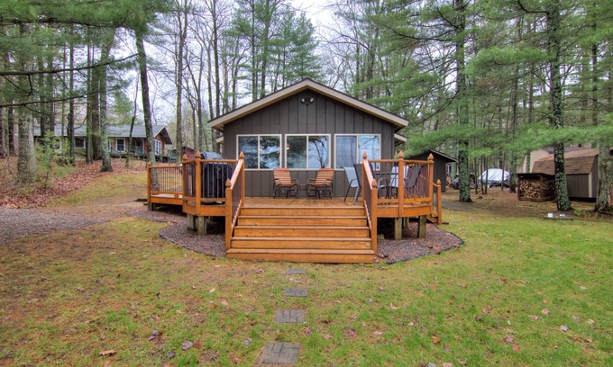 Hayward Cabin | Rolly's Lane Resort on Grindstone Lake! 15 minutes to Hayward