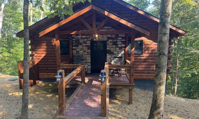 Logan Cabin | Romantic Luxury Cabin in the Hocking Hills