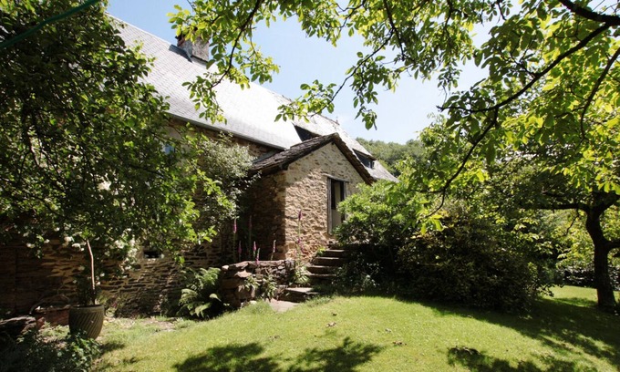Altillac House | Romantic rustic stone house with garden and beautiful terrace