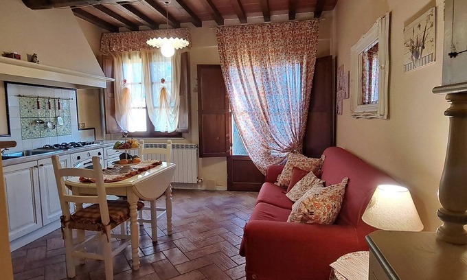 Gambassi Terme House | Romantic Tuscan Cottage with Pool and Garden